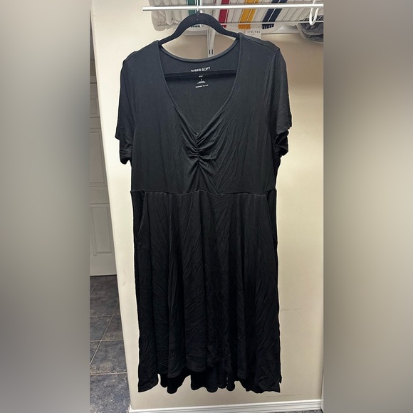 Torrid Dresses sizes 1 & 2 - Picture 2 of 8